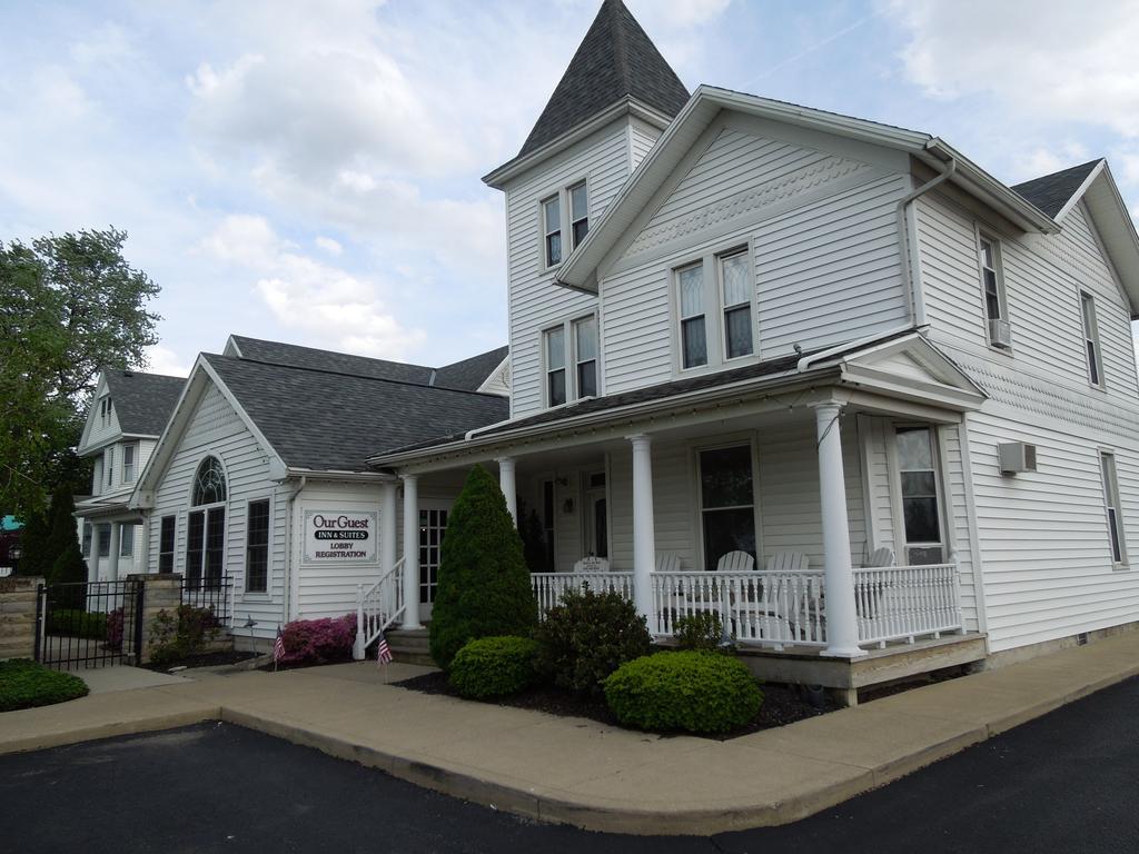 Ourguest Inn & Suites Downtown Port Clinton Extérieur photo
