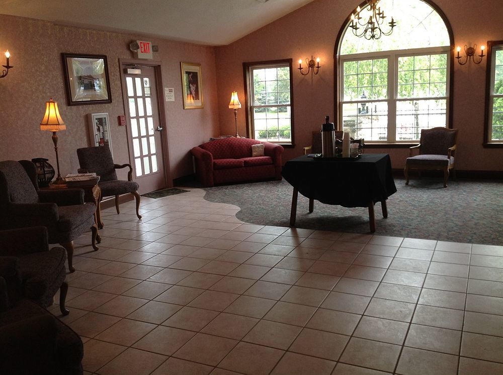Ourguest Inn & Suites Downtown Port Clinton Extérieur photo